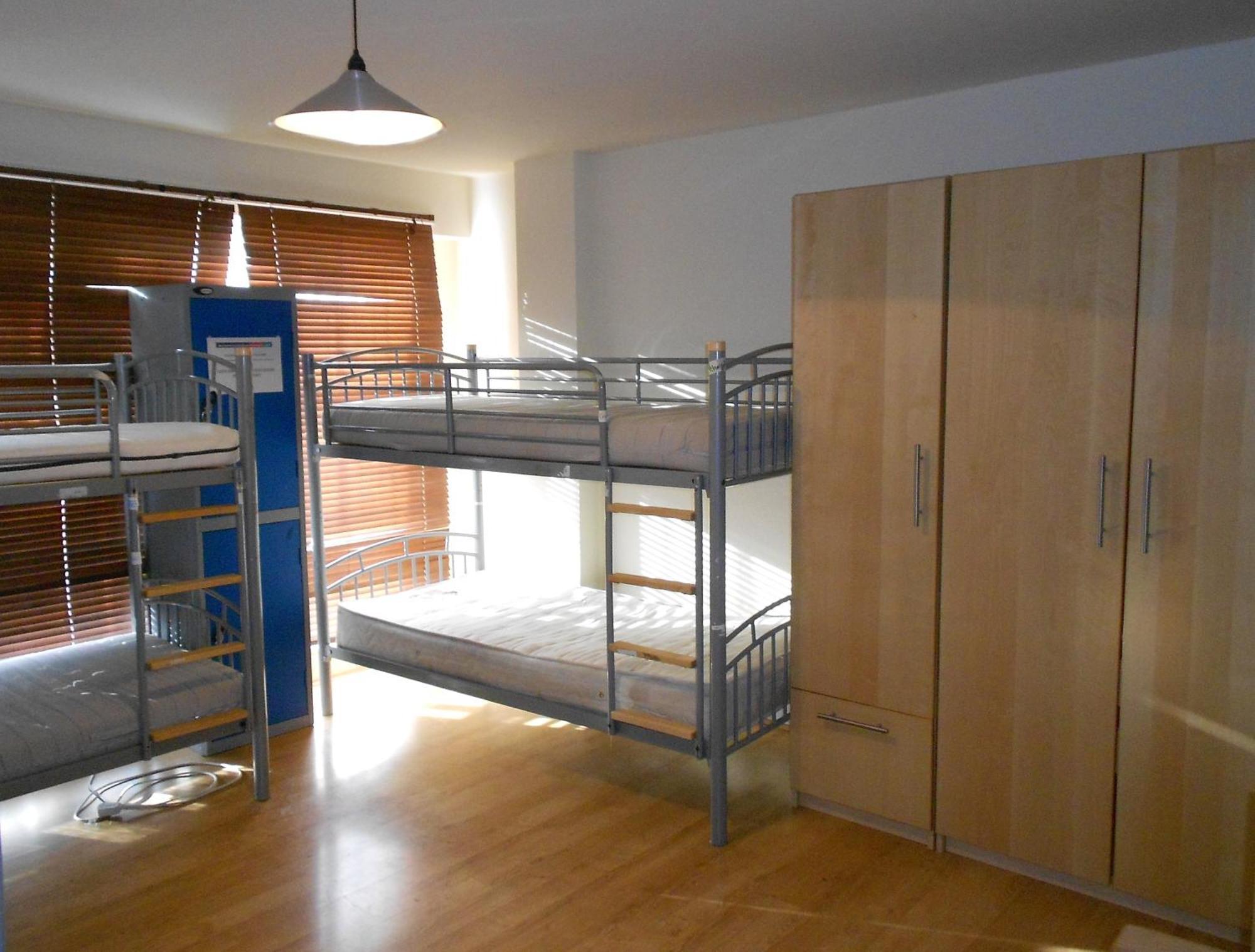 24/7 London Hostel ภายนอก รูปภาพ