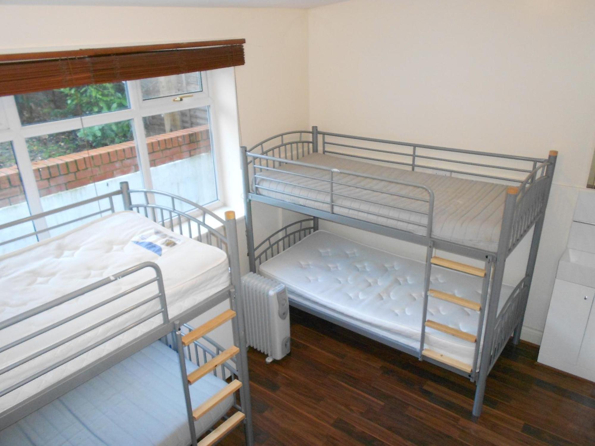 24/7 London Hostel ภายนอก รูปภาพ